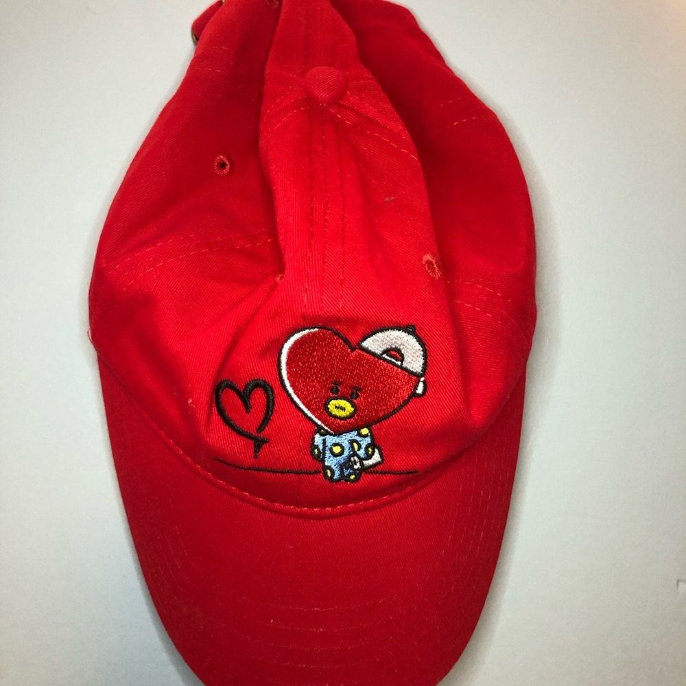 bts tata hat